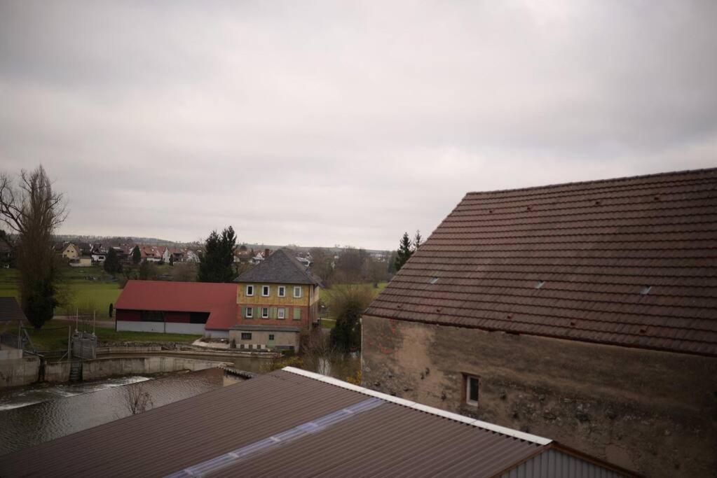 1 Zimmer Wohnung Dg Mit Klimaanlage Und Kleinen Balkon Oedheim Esterno foto